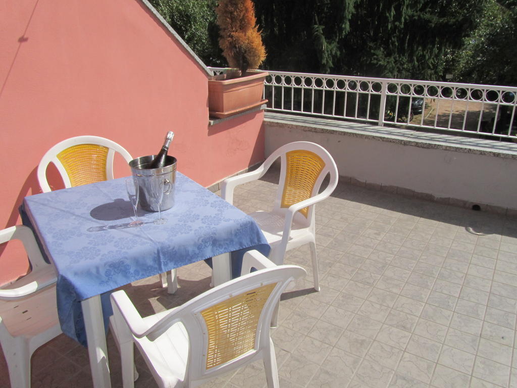Residence Laguna Beach Pianello Del Lario Dış mekan fotoğraf